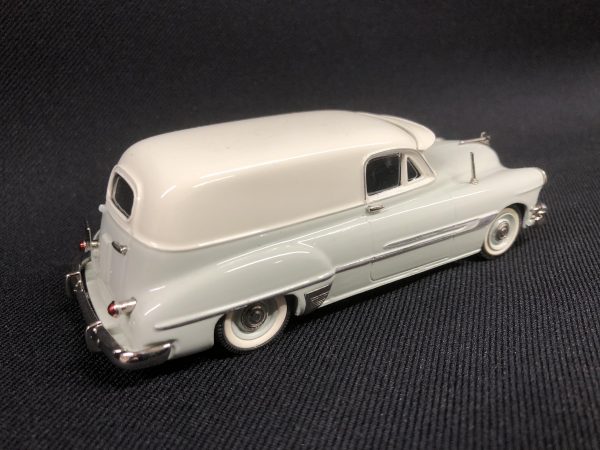 1952 pontiac sedan delivery side view cream over pale green